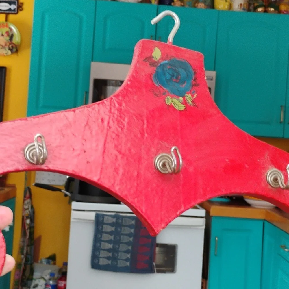 Vintage BAUERNMALEREI WOOD JEWELRY DISPLAY HOOK RED GERMAN